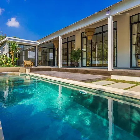 Villa Cahya 2 - New 4Bdr